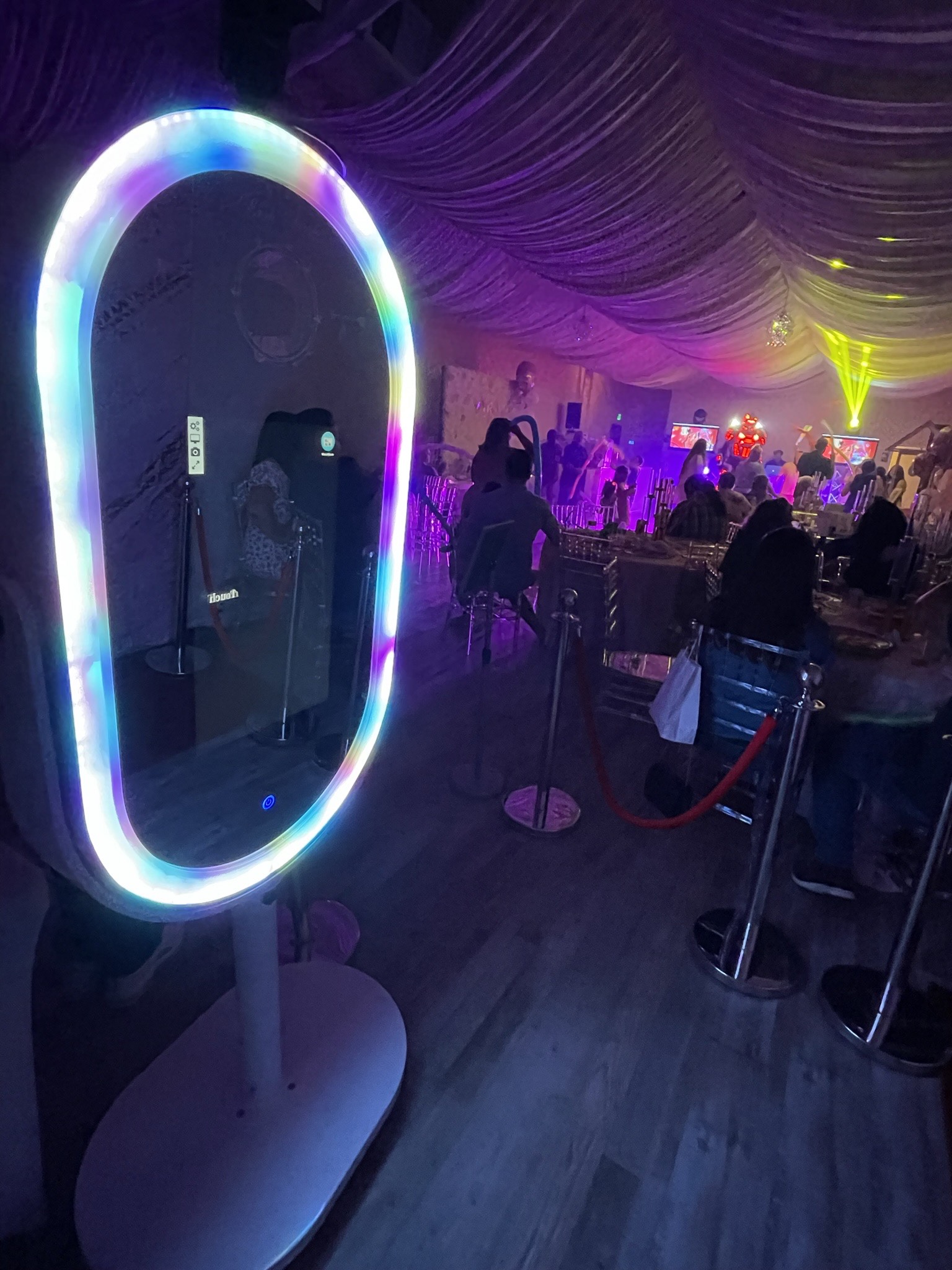 Mirror Photo Booth Dreams Photo Booth